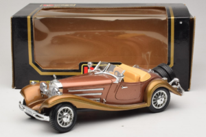 Mercedes 500K Roadster Cuivre Metallic Bburago 1:18 3020-P1 Métal Moulé — image 8 sur 8