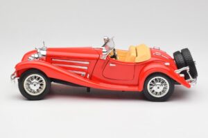 Mercedes 500K Roadster Rouge Bburago 1:18 3020 Métal Moulé — image 4 sur 8