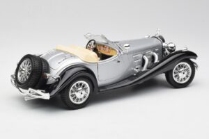 Mercedes 500K Roadster Argent Bburago 1:18 3020-M1 Métal Moulé — image 3 sur 8
