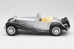 Mercedes 500K Roadster Argent Bburago 1:18 3020-M1 Métal Moulé — image 4 sur 8