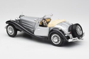 Mercedes 500K Roadster Argent Bburago 1:18 3020-M1 Métal Moulé — image 5 sur 8
