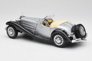 Mercedes 500K Roadster Argent Bburago 1:18 3020-M1 Métal Moulé — image 7 sur 8