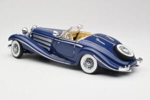Mercedes 500K Special Roadster Bleu Maisto 1:18 56059 Métal Moulé — image 7 sur 8