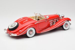 Mercedes 500K Special Roadster Rouge Maisto 1:18 56058 Métal Moulé — image 3 sur 8