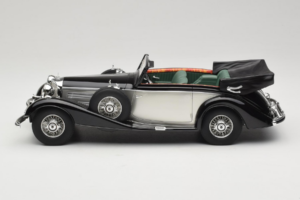 Mercedes 540K Cabriolet Noir Argent Cult Models 1:18 CML184-3 Métal Moulé — image 3 sur 6