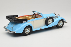 Mercedes 540K Cabriolet Bleu Blanc Cult Models 1:18 CML184-2 Métal Moulé — image 2 sur 6