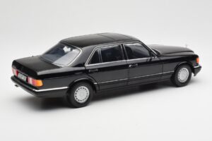 Mercedes 560 SEL W126 Noir Édition Concessionnaire Norev 1:18 B66040599 Métal Moulé — image 3 sur 8