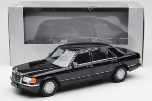 Mercedes 560 SEL W126 Noir Édition Concessionnaire Norev 1:18 B66040599 Métal Moulé — image 8 sur 8