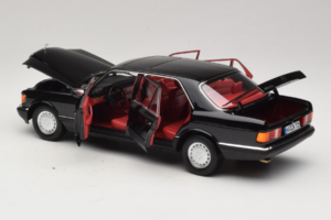Mercedes 560 SEL W126 Noir Avec Intérieur Rouge Norev 1:18 183788 Métal Moulé — image 7 sur 8
