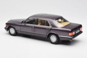 Mercedes 560 SEL W126 Violet Metallic Norev 1:18 183544 Métal Moulé — image 7 sur 8
