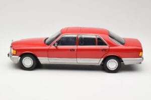 Mercedes 560 SEL W126 Rouge Norev 1:18 183463 Métal Moulé — image 4 sur 8