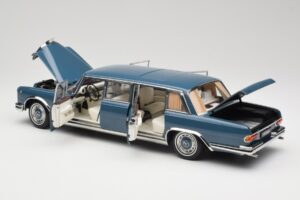Mercedes 600 Pullman W100 Bleu NZG 1:18 B66040707 Métal Moulé — image 5 sur 8