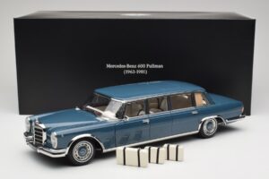Mercedes 600 Pullman W100 Bleu NZG 1:18 B66040707 Métal Moulé — image 8 sur 8