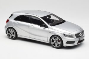 Mercedes A-Class W176 Polar Argent Norev 1:18 B66960139 Métal Moulé — image 6 sur 8