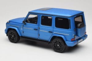 Mercedes AMG G 63 L W465 Bleu Norev 1:18 B66960664 Métal Moulé — image 5 sur 6