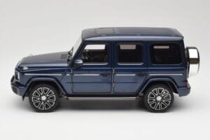 Mercedes AMG G 63 L W465 Bleu Foncé Norev 1:18 B66960663 Métal Moulé — image 4 sur 8