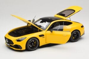 Mercedes AMG GT 43 C192 Turbo Sun Yellow NZG 1:18 B66960587 Métal Moulé — image 2 sur 8