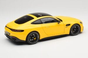 Mercedes AMG GT 43 C192 Turbo Sun Yellow NZG 1:18 B66960587 Métal Moulé — image 3 sur 8