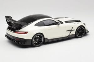 Mercedes AMG GT C190 Black Series Designo Diamond Blanc Metallic Minichamps 1:18 155032022 Métal Moulé — image 2 sur 6