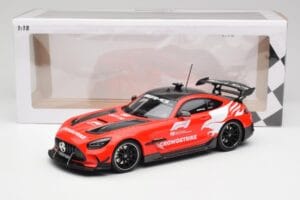 Mercedes AMG GT Black Series F1 Safety Car 2022 Minichamps 1:18 153032093 Métal Moulé — image 6 sur 6