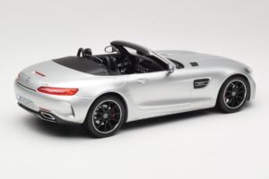 Mercedes AMG GT C Roadster R190 Argent Norev 1:18 183453 Métal Moulé — image 2 sur 6
