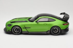 Mercedes AMG GT C190 Black Series Green Hell Magno Minichamps 1:18 155032020 Métal Moulé — image 3 sur 6