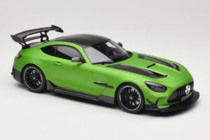 Mercedes AMG GT C190 Black Series Green Hell Magno Minichamps 1:18 155032020 Métal Moulé — image 4 sur 6