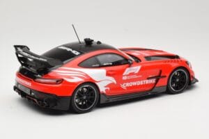 Mercedes AMG GT C190 Black Series Safety Car F1 2022 Minichamps 1:18 155032090 Métal Moulé — image 2 sur 6