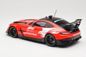 Mercedes AMG GT C190 Black Series Safety Car F1 2022 Minichamps 1:18 155032090 Métal Moulé — image 5 sur 6
