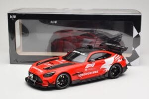 Mercedes AMG GT C190 Black Series Safety Car F1 2022 Minichamps 1:18 155032090 Métal Moulé — image 6 sur 6