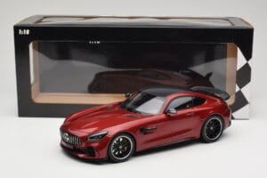 Mercedes AMG GT R C190 Jupiter Red Metallic Minichamps 1:18 155036027 Métal Moulé — image 6 sur 6