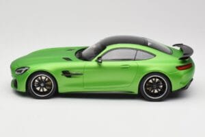 Mercedes AMG GT R C190 Vert Mat Minichamps 1:18 155036020 Métal Moulé — image 3 sur 6