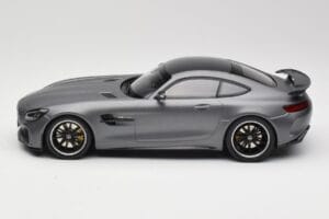 Mercedes AMG GT R C190 Gris Mat Métallisé Minichamps 1:18 155036026 Métal Moulé — image 3 sur 6