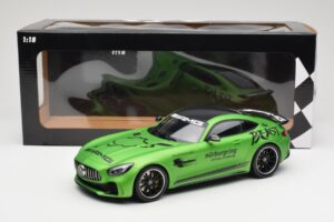 Mercedes AMG GT R C190 Ringtaxi Minichamps 1:18 155036091 Métal Moulé — image 6 sur 6