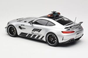 Mercedes AMG GT R C190 Safety Car F1 2019 Minichamps 1:18 155036090 Métal Moulé — image 5 sur 6