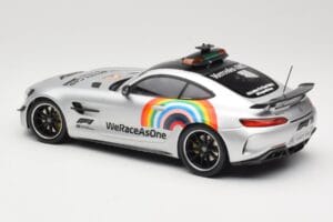 Mercedes AMG GT R C190 Safety Car F1 2020 Minichamps 1:18 155036092 Métal Moulé — image 5 sur 6