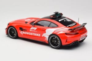 Mercedes AMG GT R C190 Safety Car F1 2021 Minichamps 1:18 155036095 Métal Moulé — image 5 sur 6