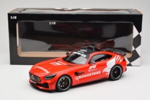 Mercedes AMG GT R C190 Safety Car F1 2021 Minichamps 1:18 155036095 Métal Moulé — image 6 sur 6