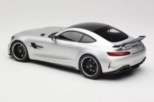Mercedes AMG GT R C190 Argent Minichamps 1:18 155036025 Métal Moulé — image 5 sur 6