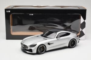 Mercedes AMG GT R C190 Argent Minichamps 1:18 155036025 Métal Moulé — image 6 sur 6