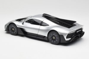 Mercedes AMG One Hightech Argent NZG 1:18 B66961043 Métal Moulé — image 7 sur 8