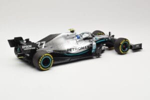 Mercedes AMG Petronas Motorsport W10 #77 V. Bottas 2nd Place Chinese GP 2019 Minichamps 1:18 110190377 Métal Moulé — image 2 sur 6