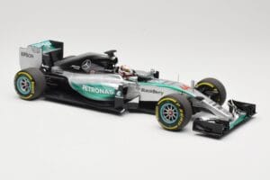 Mercedes AMG Petronas W06 Hybrid #44 L. Hamilton F1 World Champion 2015 Minichamps 1:18 186150044 Métal Moulé — image 4 sur 6
