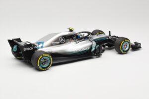 Mercedes AMG Petronas W09 #77 V. Bottas F1 2018 Minichamps 1:18 110180077 Métal Moulé — image 2 sur 6