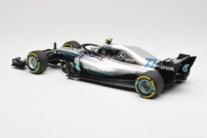 Mercedes AMG Petronas W09 #77 V. Bottas F1 2018 Minichamps 1:18 110180077 Métal Moulé — image 5 sur 6