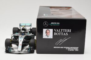 Mercedes AMG Petronas W09 #77 V. Bottas F1 2018 Minichamps 1:18 110180077 Métal Moulé — image 6 sur 6