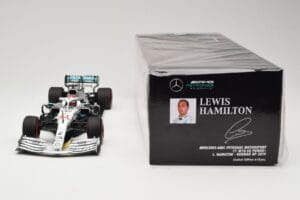 Mercedes AMG Petronas W10 #44 L. Hamilton Winner German GP 2019 Minichamps 1:18 110191144 Métal Moulé — image 6 sur 6