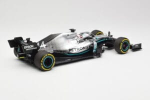 Mercedes AMG Petronas W10 #44 L. Hamilton F1 World Champion 2019 Minichamps 1:18 110190044 Métal Moulé — image 2 sur 6