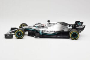 Mercedes AMG Petronas W10 #44 L. Hamilton F1 World Champion 2019 Minichamps 1:18 110190044 Métal Moulé — image 3 sur 6