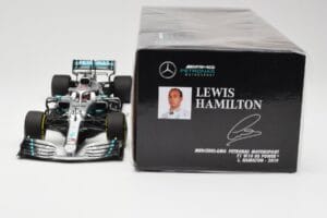 Mercedes AMG Petronas W10 #44 L. Hamilton F1 World Champion 2019 Minichamps 1:18 110190044 Métal Moulé — image 6 sur 6